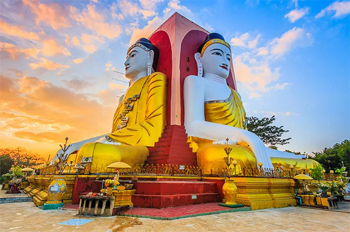 статуи будды в бирме
