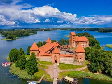 Тракай — резиденция литовских князей