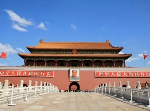 Врата Небесного Спокойствия, главный вход в Запретный города в Пекине, Китай