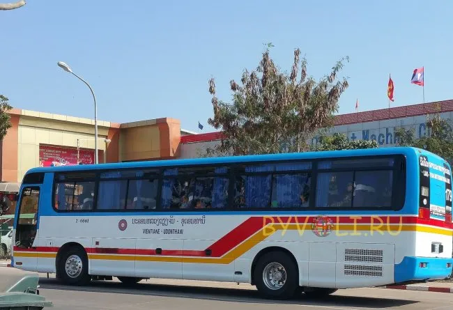 Автобус Удонтхани-Вьентьян