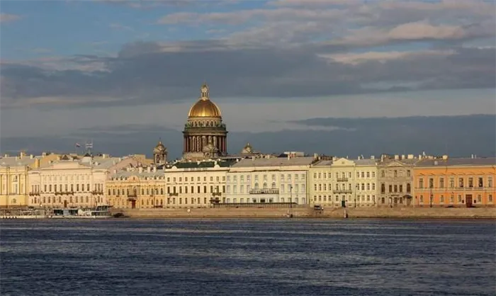 Английская набережная в Санкт-Петербурге, фото