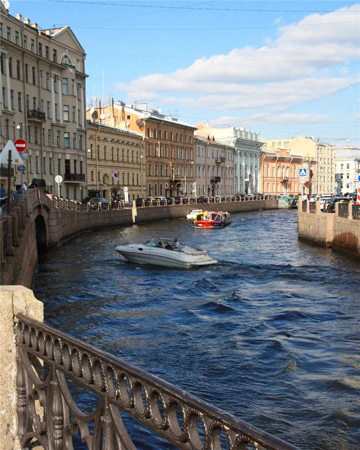 Экскурсии по каналам Санкт-Петербург